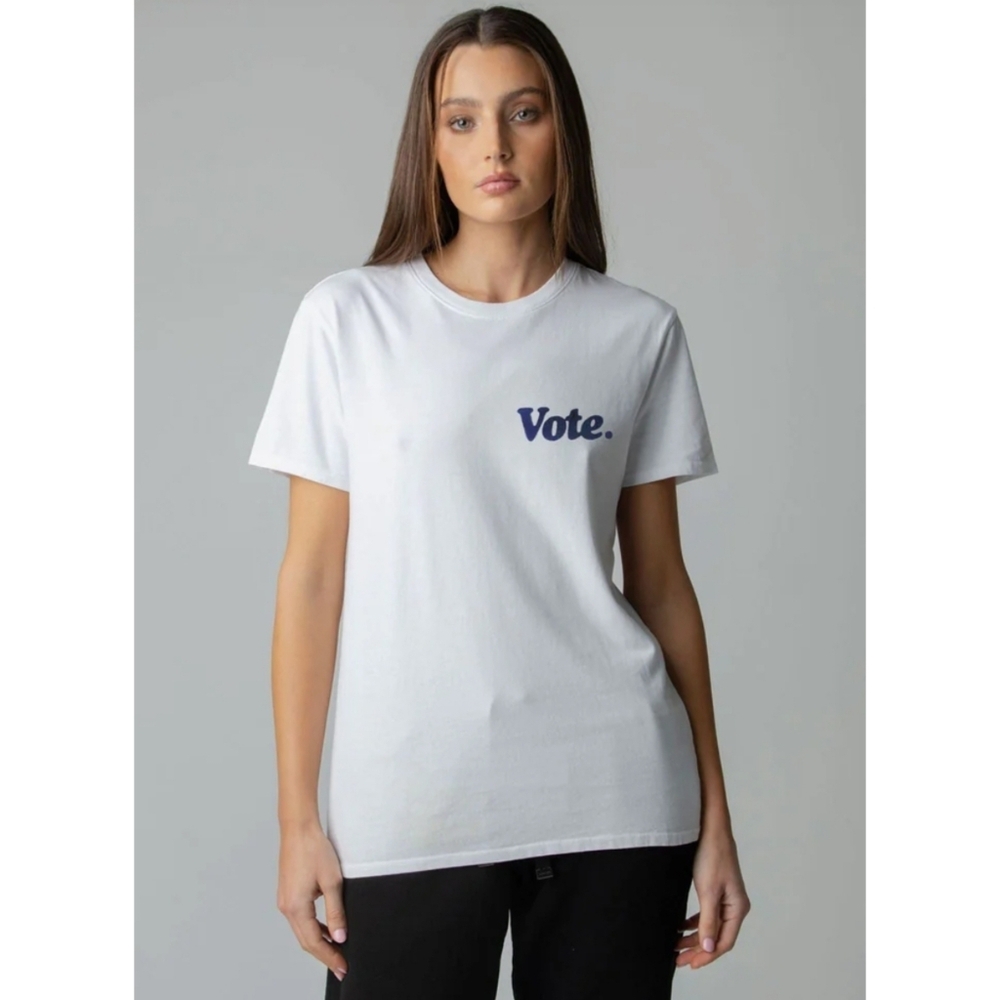 Talentless Short Sleeve Graphic Tee 'VOTE' Size Medium Color White
